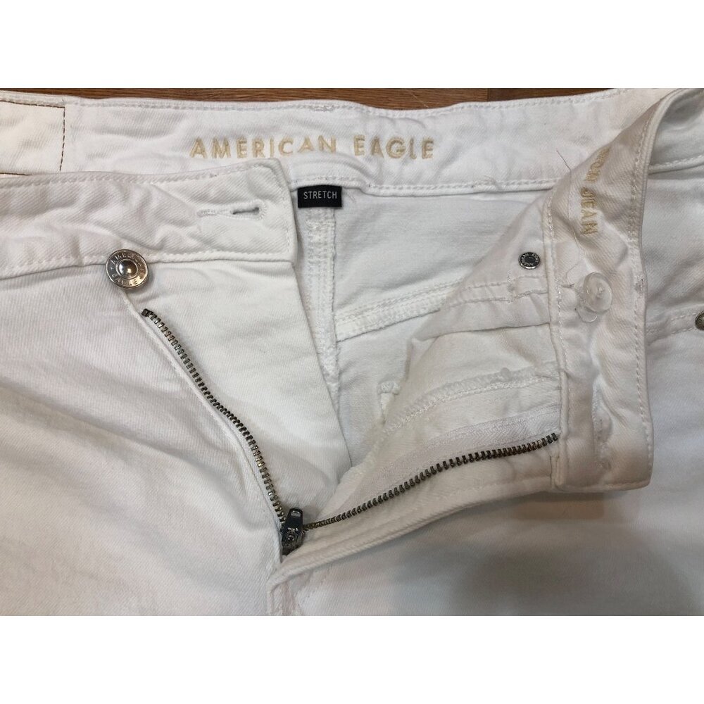 American Eagle Outfitters Stretch Mom Jean White Size 8 Regular - Picture 9 of 11